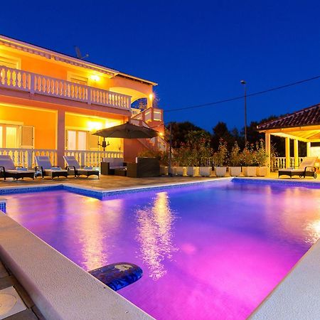 Family Friendly Pool House Ana - Happy Rentals Bibinje Ngoại thất bức ảnh