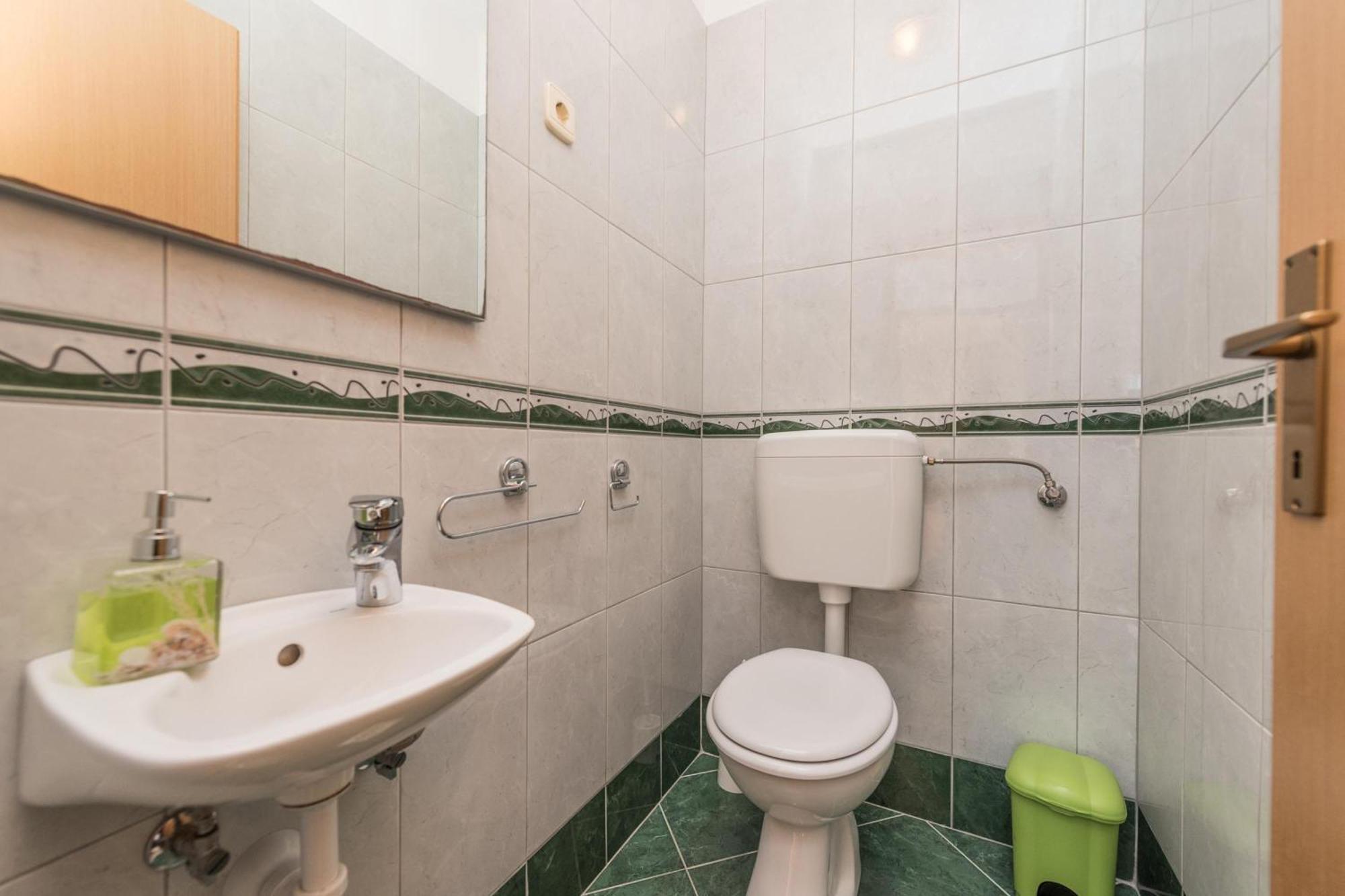 Family Friendly Pool House Ana - Happy Rentals Bibinje Ngoại thất bức ảnh