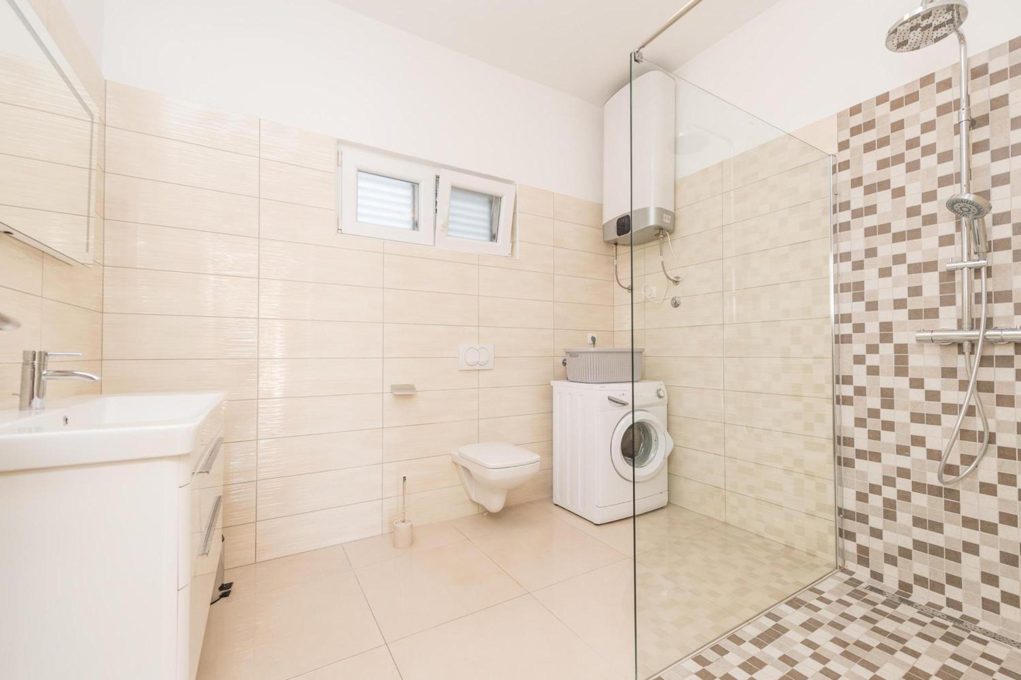 Family Friendly Pool House Ana - Happy Rentals Bibinje Ngoại thất bức ảnh