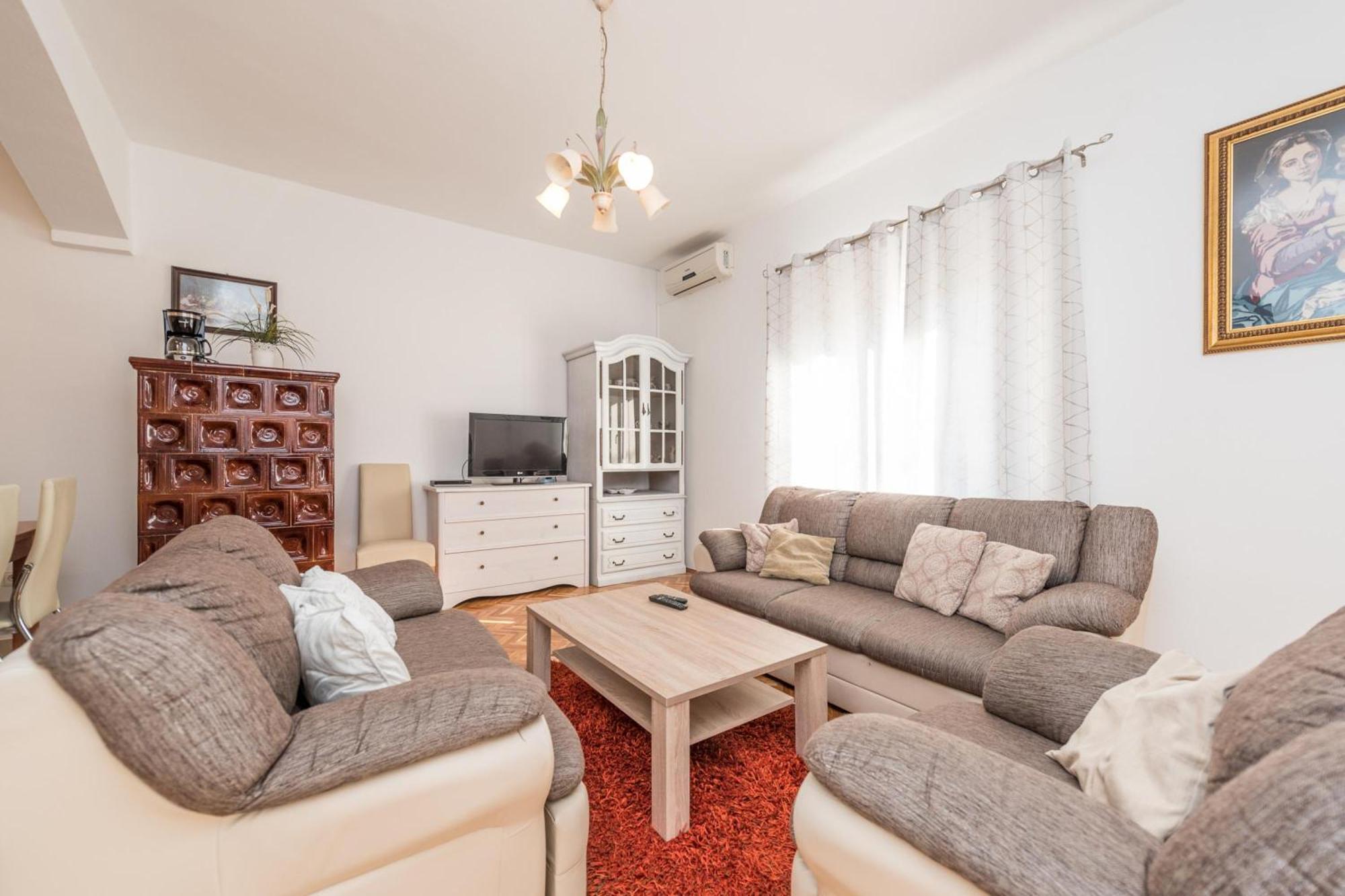 Family Friendly Pool House Ana - Happy Rentals Bibinje Ngoại thất bức ảnh