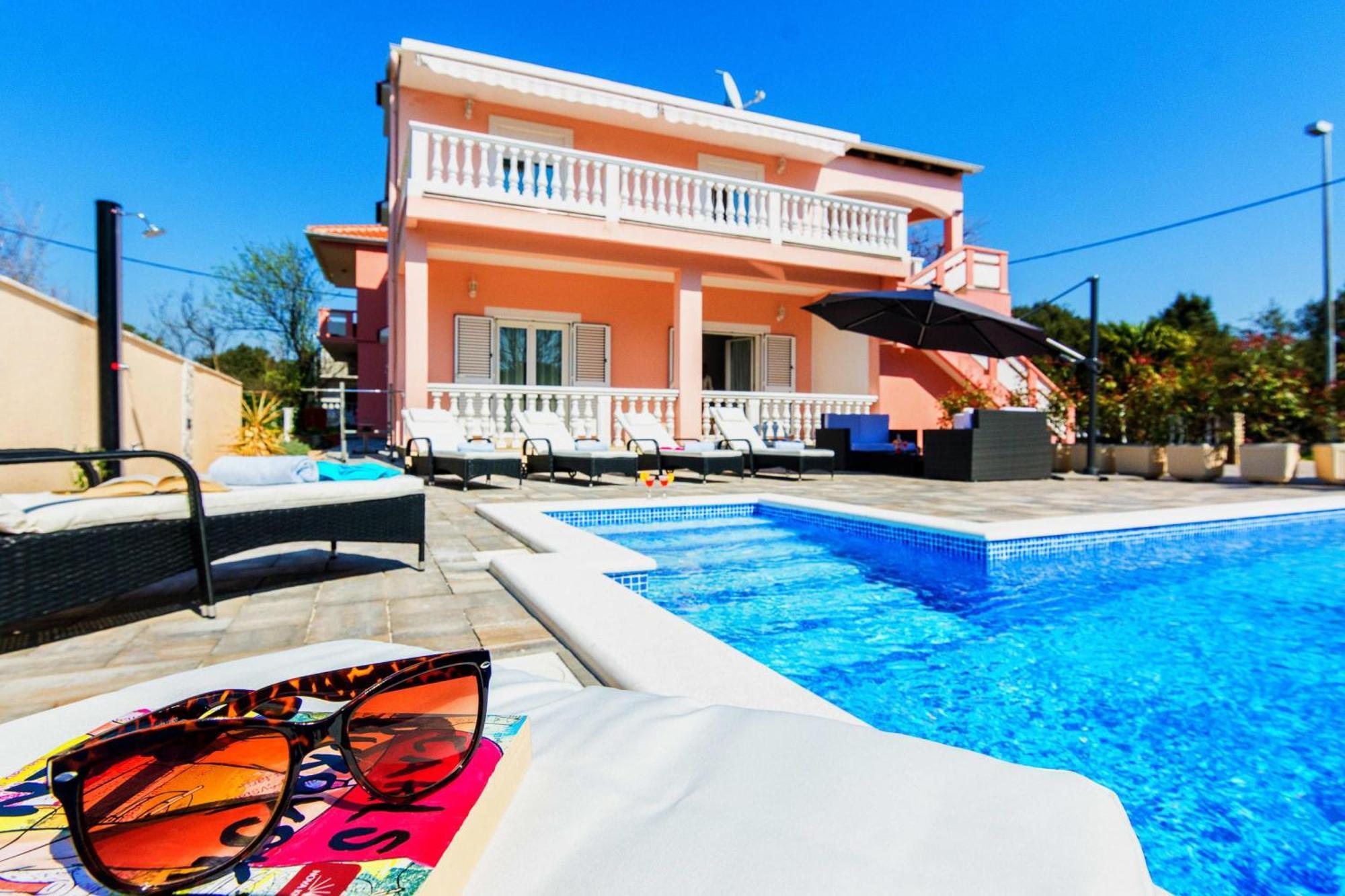 Family Friendly Pool House Ana - Happy Rentals Bibinje Ngoại thất bức ảnh
